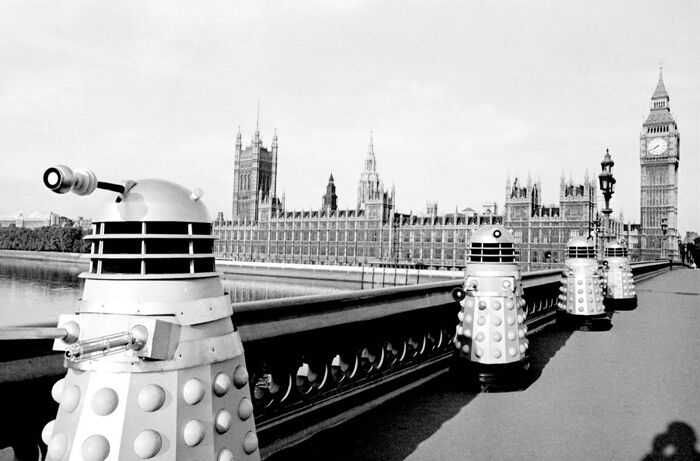 DR WHO DALEKS INVASION OF EARTH  B&W PHOTO STILL A3 POSTER  REPRINT